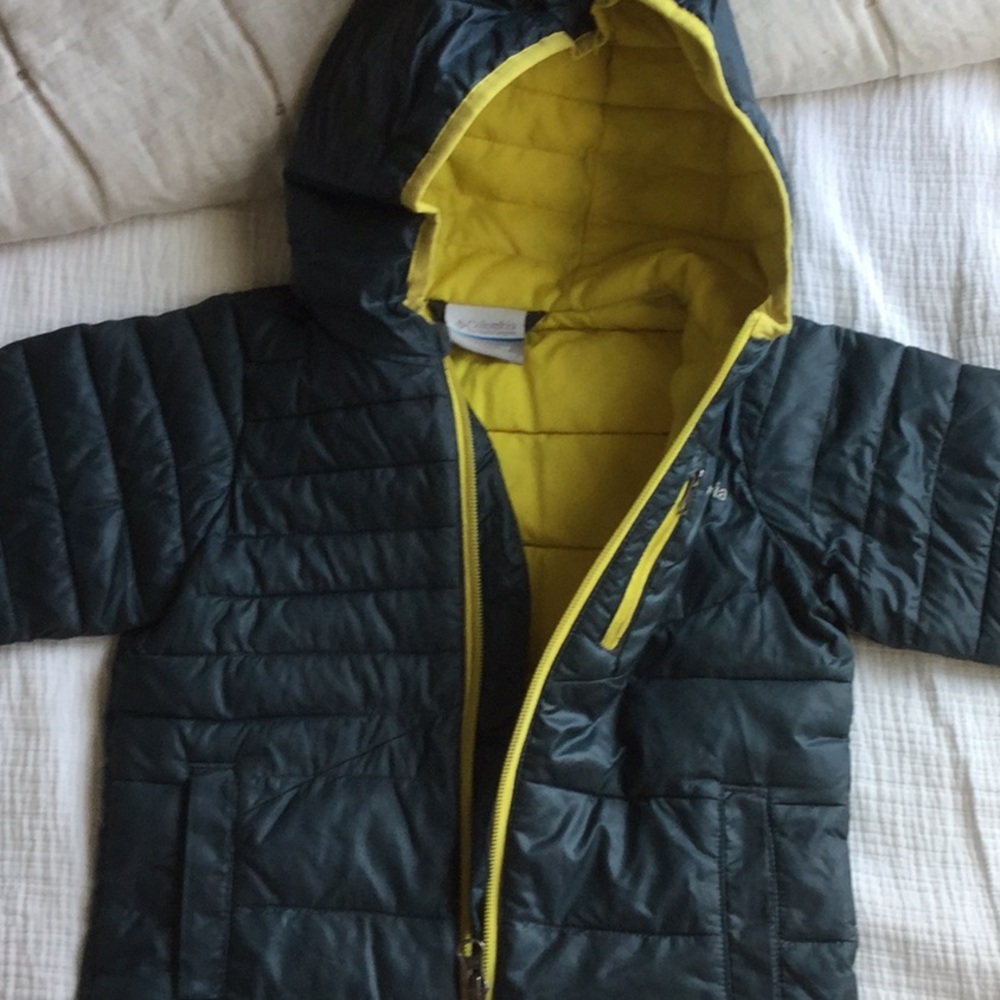 Columbia rain jacket